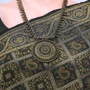 Black Banarasi Silk Saree - Image 2